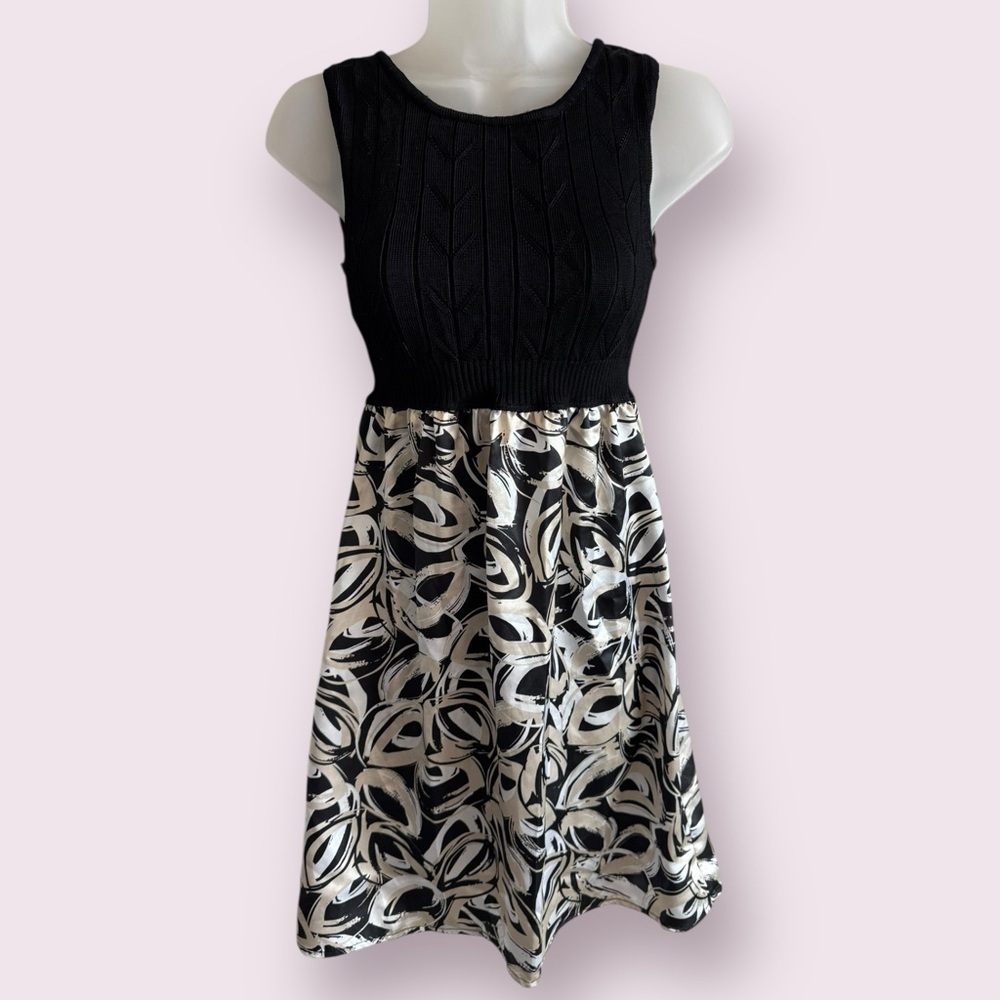 Dressbarn Black Cream Sleeveless Knit Satin Two Tone Dress Size S